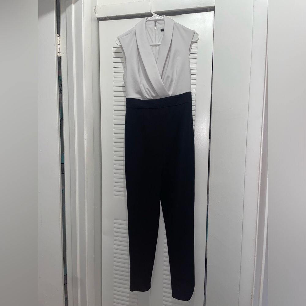 Sleeve less black and white jumper from White House black market size 2